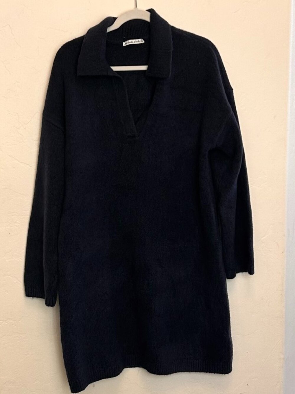 Sweater dress from A & F, dark navy size XL, soft and cozy! #preppy #collegecore